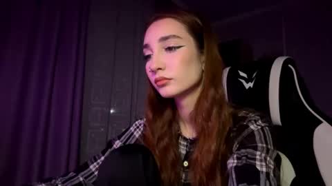 Holly online show from 11/23/25, 07:46