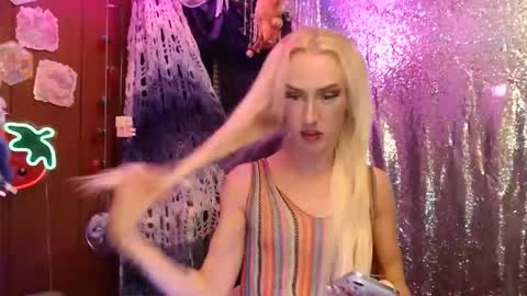 Snapshot of halovalentine chatting on 02/06/26, 12:48 halovalentine online show from 02/06/26, 12:48