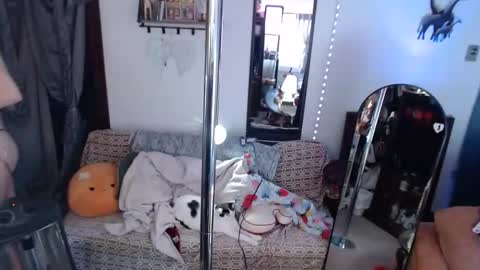 Snapshot of halovalentine chatting on 02/26/26, 05:45 halovalentine online show from 02/26/26, 05:45