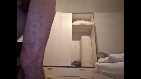 Snapshot of hamburgcock86 chatting on 09/30/25, 02:38 hamburgcock86 online show from 09/30/25, 02:38