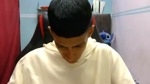 Snapshot of hamcummboy20 chatting on 06/21/26, 12:02 hamcummboy20 online show from 06/21/26, 12:02