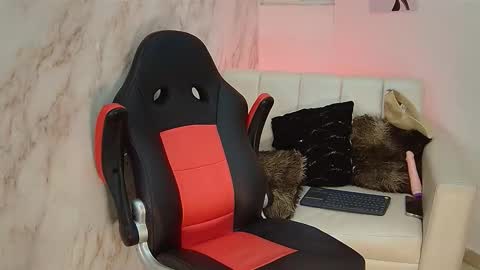 Snapshot of hamsel_dallas chatting on 03/17/26, 07:39 Hamsel online show from 03/17/26, 07:39