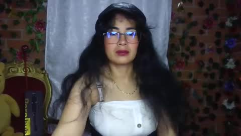 Snapshot of han_deus chatting on 01/05/25, 07:28 HANMy Dears make sure to follow me here create a FREE account if you dont have one and chat thank you. online show from 01/05/25, 07:28