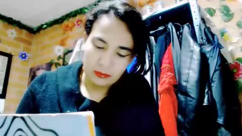 HANMy Dears make sure to follow me here create a FREE account if you dont have one and chat thank you. online show from 11/25/25, 03:06