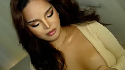 Snapshot of hana_be69 chatting on 12/08/24, 03:10 hana_be69 online show from 12/08/24, 03:10