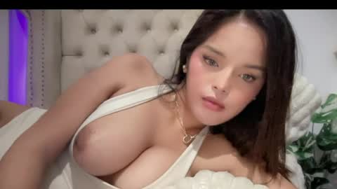 Snapshot of hana_be69 chatting on 07/12/26, 05:04 hana_be69 online show from 07/12/26, 05:04
