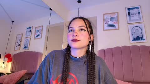 Snapshot of hanabie_ chatting on 04/07/26, 03:07 hanabie_ online show from 04/07/26, 03:07