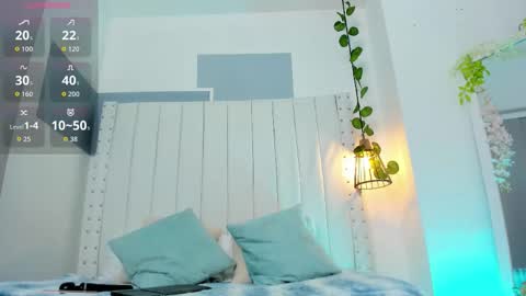 Snapshot of hanah_gray chatting on 10/19/25, 11:11 hanah_gray online show from 10/19/25, 11:11