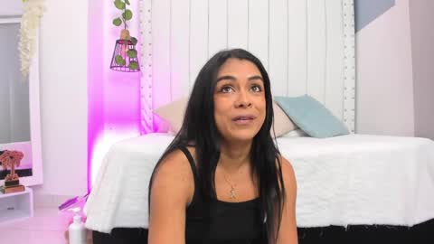 Snapshot of hanah_gray chatting on 05/18/26, 11:16 hanah_gray online show from 05/18/26, 11:16