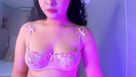 Snapshot of hanah_line chatting on 06/13/26, 12:47 Hanna Lineros online show from 06/13/26, 12:47