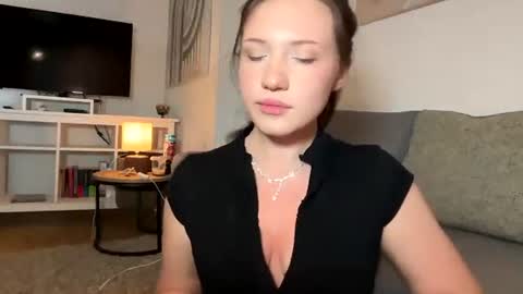 hanahwoods online show from 07/02/26, 02:56