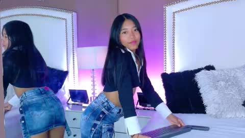 Snapshot of hanaluna chatting on 01/10/26, 01:35 Hanna online show from 01/10/26, 01:35