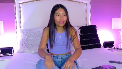 Snapshot of hanaluna chatting on 01/13/26, 02:11 Hanna online show from 01/13/26, 02:11