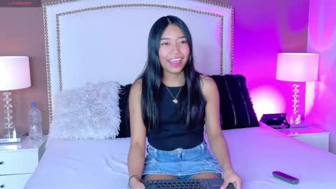 Snapshot of hanaluna chatting on 02/23/26, 12:57 Hanna online show from 02/23/26, 12:57