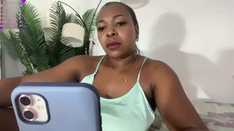 Snapshot of hanarousee chatting on 07/12/26, 01:35 Twtter Onlyfns HanaRousee online show from 07/12/26, 01:35