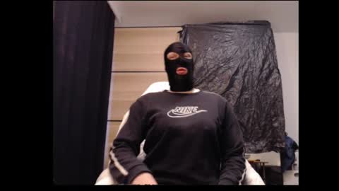 Snapshot of handler1234 chatting on 12/27/24, 11:17 SissySanna online show from 12/27/24, 11:17