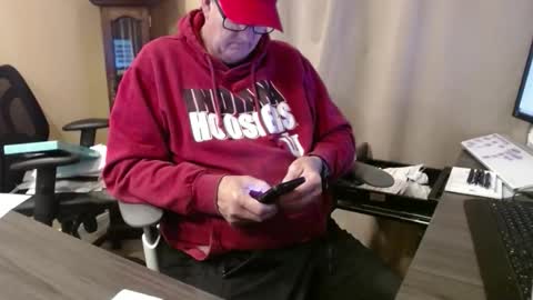 Snapshot of handsome_guy4u chatting on 04/08/26, 01:38 handsome_guy4u online show from 04/08/26, 01:38