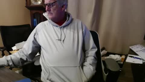 Snapshot of handsome_guy4u chatting on 04/20/26, 04:04 handsome_guy4u online show from 04/20/26, 04:04