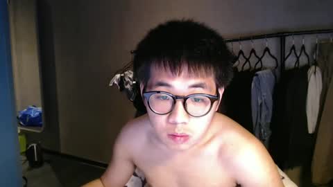 Snapshot of handsome_mannn chatting on 02/15/25, 09:37 handsome_mannn online show from 02/15/25, 09:37