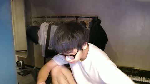 Snapshot of handsome_mannn chatting on 10/11/25, 08:51 handsome_mannn online show from 10/11/25, 08:51
