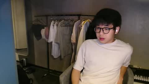 Snapshot of handsome_mannn chatting on 10/24/25, 11:23 handsome_mannn online show from 10/24/25, 11:23