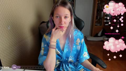 Snapshot of handsome_whale chatting on 12/30/24, 03:25 Mila online show from 12/30/24, 03:25