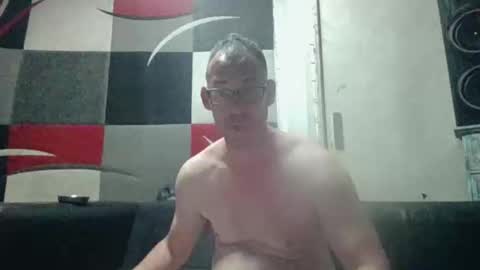 Snapshot of handsomeguy4ever chatting on 05/27/26, 02:30 handsomeguy4ever online show from 05/27/26, 02:30