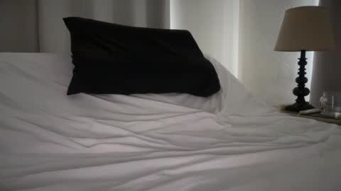 Snapshot of handsomeone6969 chatting on 11/13/25, 01:37 Handsomeone6969 online show from 11/13/25, 01:37