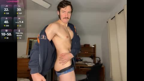 handsumhung online show from 10/26/25, 12:11