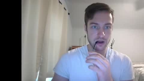 handsumhung online show from 11/17/25, 08:47