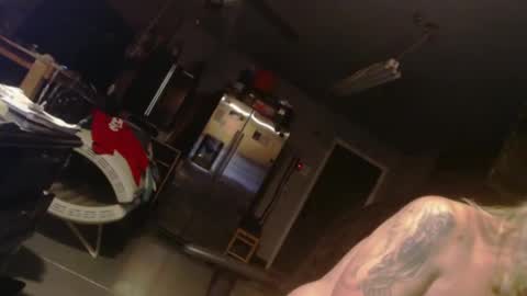 Snapshot of handyman5303 chatting on 12/24/24, 07:33 Handystudman online show from 12/24/24, 07:33