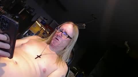 Handystudman online show from 03/01/26, 01:13