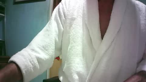 handymanforyou177322 online show from 04/08/26, 10:32