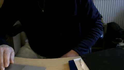 Snapshot of handz2 chatting on 01/11/25, 11:34 handz2 online show from 01/11/25, 11:34