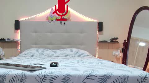 hane40 online show from 10/12/25, 11:48