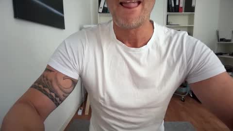 Snapshot of hankmoody6 chatting on 09/15/25, 06:57 hanky online show from 09/15/25, 06:57