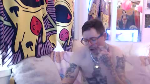 hank rams online show from 12/14/25, 06:23