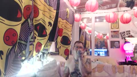 Snapshot of hankrams chatting on 01/15/26, 04:06 hank rams online show from 01/15/26, 04:06