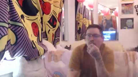 Snapshot of hankrams chatting on 02/11/26, 02:49 hank rams online show from 02/11/26, 02:49