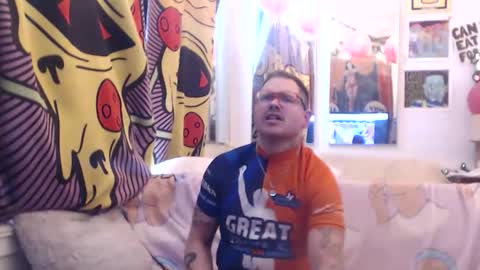 Snapshot of hankrams chatting on 03/24/26, 06:57 hank rams online show from 03/24/26, 06:57