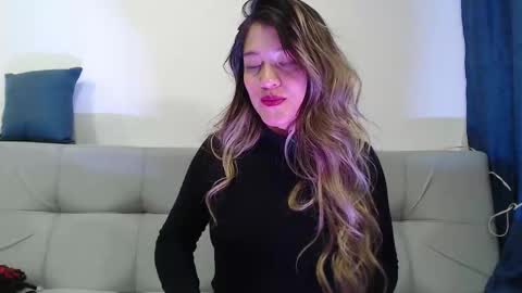 Snapshot of hanna__jones7 chatting on 12/03/25, 02:30 Hanna online show from 12/03/25, 02:30