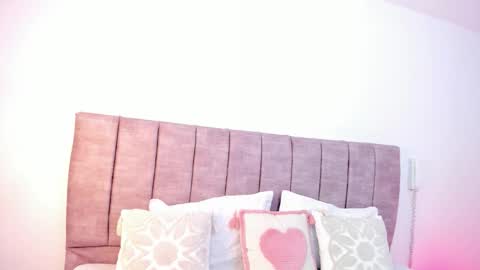 Snapshot of hanna_bunny15 chatting on 10/06/25, 10:29 hanna_bunny15 online show from 10/06/25, 10:29