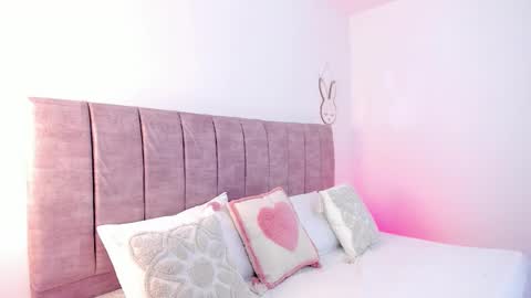 Snapshot of hanna_bunny15 chatting on 11/19/25, 09:15 hanna_bunny15 online show from 11/19/25, 09:15