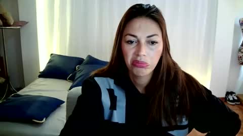 Snapshot of hanna_charming chatting on 01/08/26, 04:53 Hanna charming online show from 01/08/26, 04:53