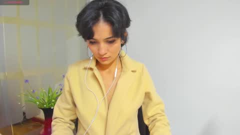 Sara online show from 02/20/25, 09:09