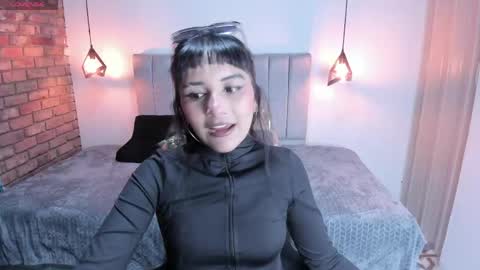 Snapshot of hanna_clark__ chatting on 05/18/26, 11:38 Hanna clark online show from 05/18/26, 11:38