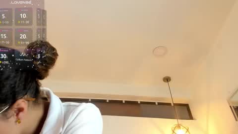 HANNA online show from 11/17/25, 01:39