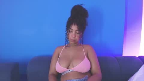 Hanna online show from 10/31/25, 11:00