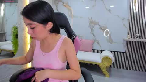 Hanna online show from 11/17/25, 06:24