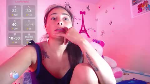 Snapshot of hanna_girl21 chatting on 11/13/25, 07:02 HANNA online show from 11/13/25, 07:02